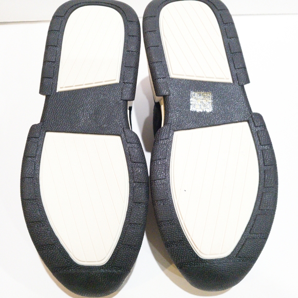 DKNY Marcel Slip-On Sneaker -9.5 - Picture 4 of 8